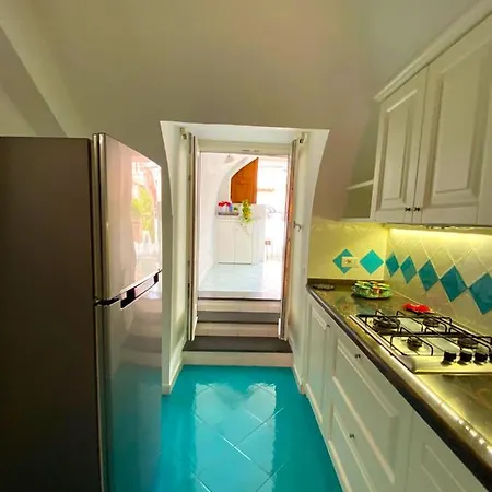 Apartment Callia Sweet Appartament - Near Corricella Port *