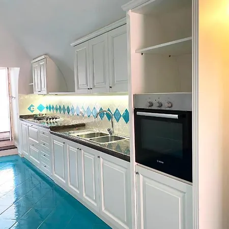 Apartment Callia Sweet Appartament - Near Corricella Port *