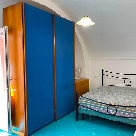 Callia Sweet Appartament - Near Corricella Port Apartment